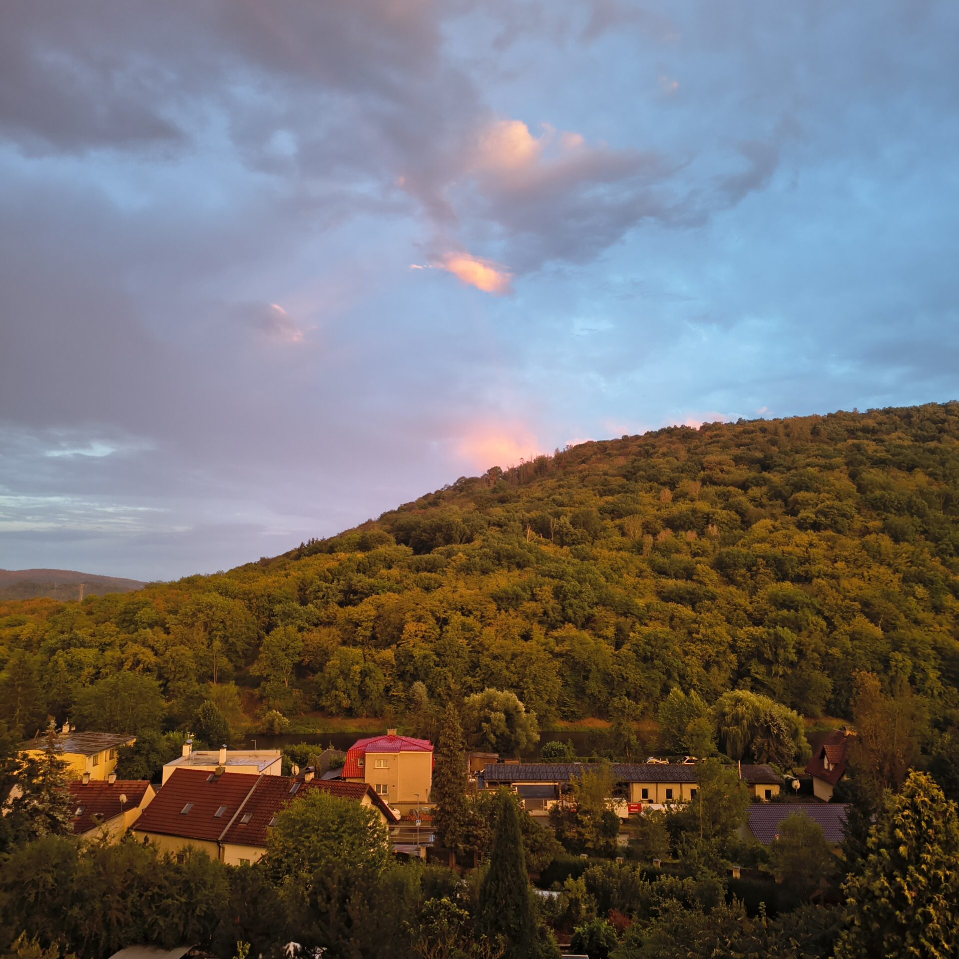 Jablečno a&nbsp;bouřka